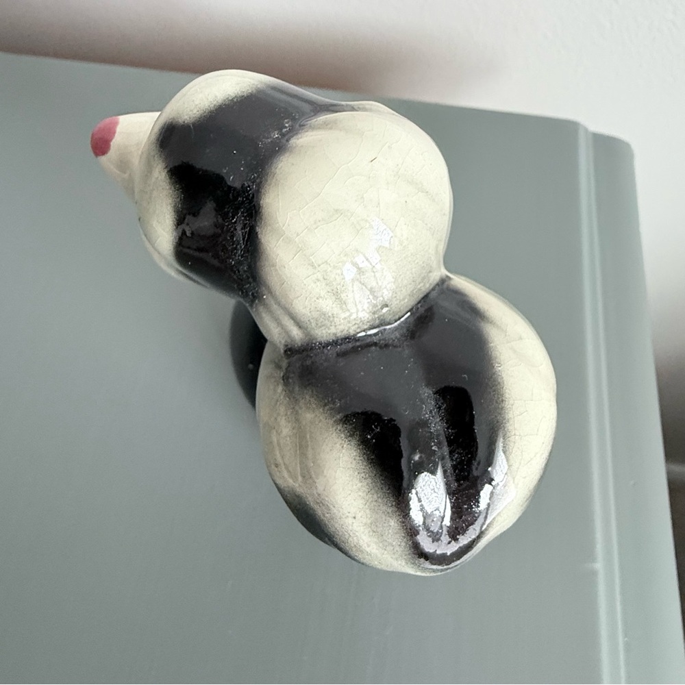 Vintage smiling Skunk with big eyes - Picture 2 of 9